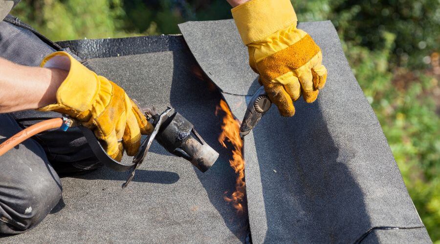 Professional residential roofers in Twin Lakes, WI